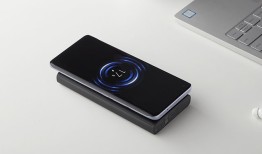 无线充电宝怎么使用 无线充电宝可以一边充电一边充手机吗充电宝可以一边充电一边充手机吗「无线充电宝怎么使用 无线充电宝可以一边充电一边充手机吗」